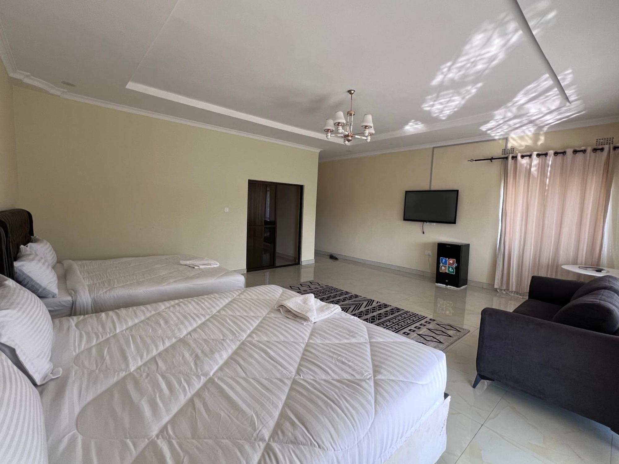 Kasbek Lodge And Tours لوساكا المظهر الخارجي الصورة
