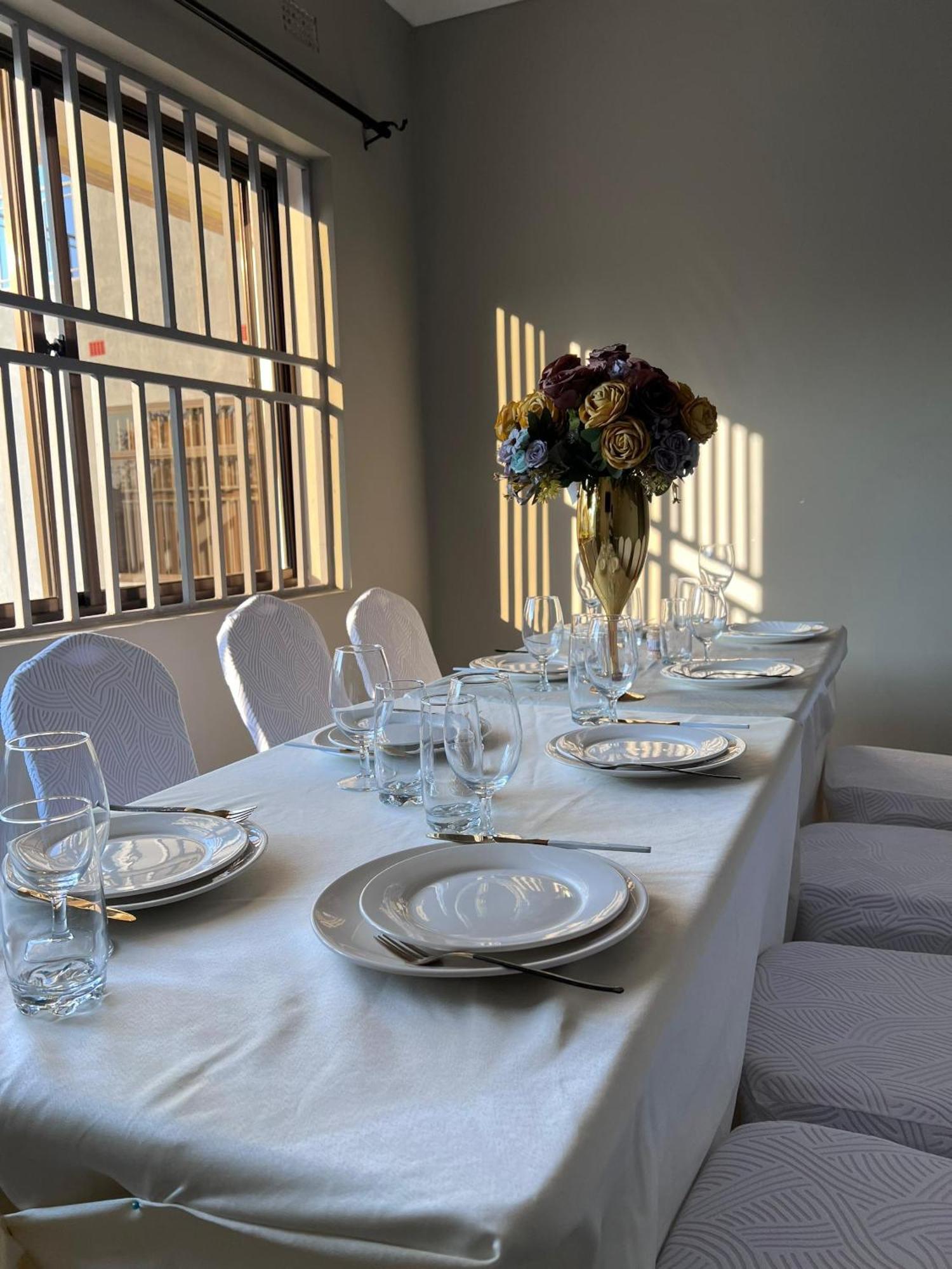 Kasbek Lodge And Tours لوساكا المظهر الخارجي الصورة
